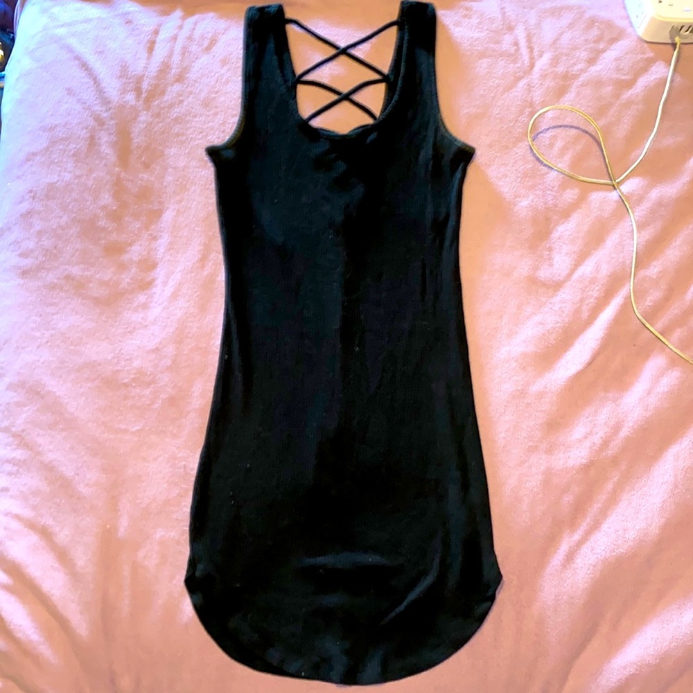 Ambiance Bodycon sleeveless back lace dress